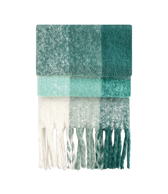 Fluffy check scarf
