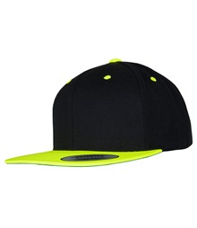 The classic snapback 2-tone  (6089MT)