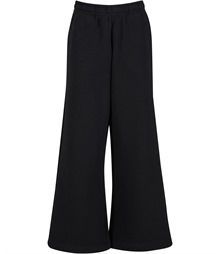Women?s wide-leg sweatpants
