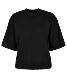 Women?s oversized tee